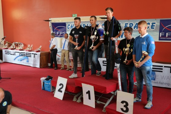 podium classement juniors 2017.JPG