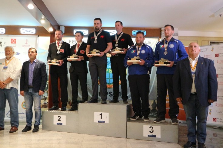 podium duos peniscola