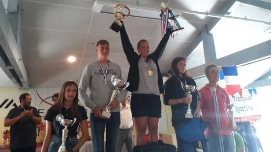 sarah durand championne de france surfcasting jeunes 2018